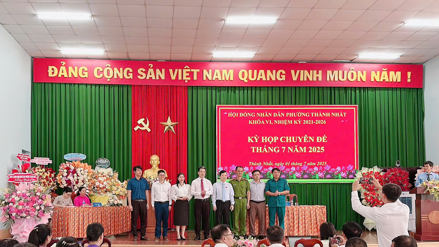 Ủy vien UBND